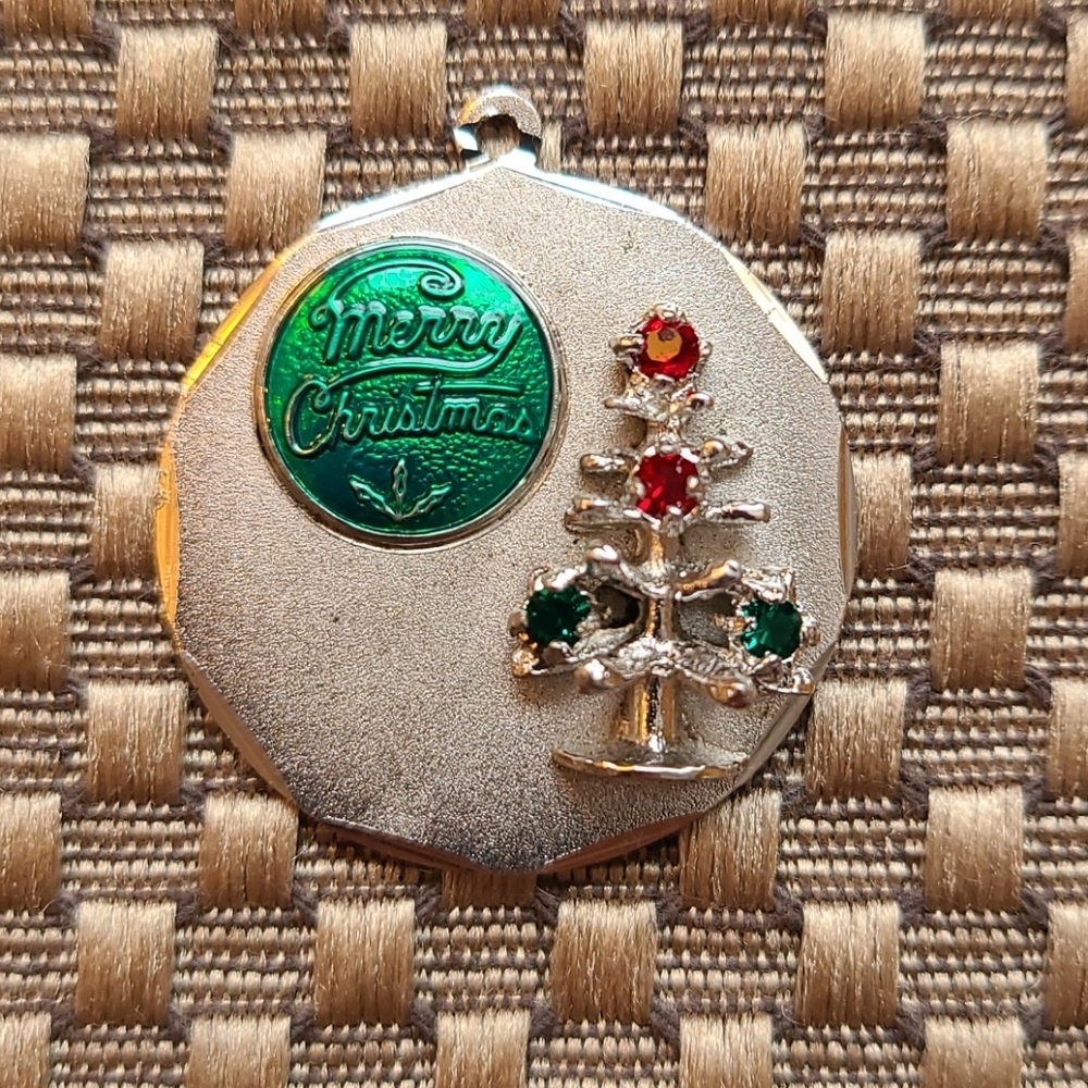 Vintage 1970's Sterling pendant Merry Christmas